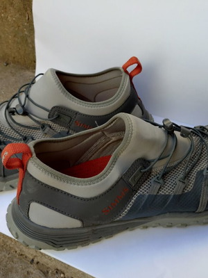 Simms men's athletic shoes size 47 like new, gray