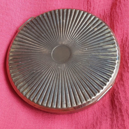 Vintage gold-plated powder compact like new with fabric case