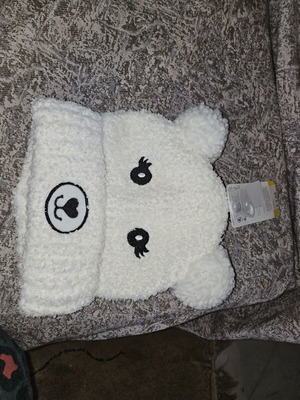 Διάφορα σκουφάκια και προστατευτικό αυτιών καινούργια