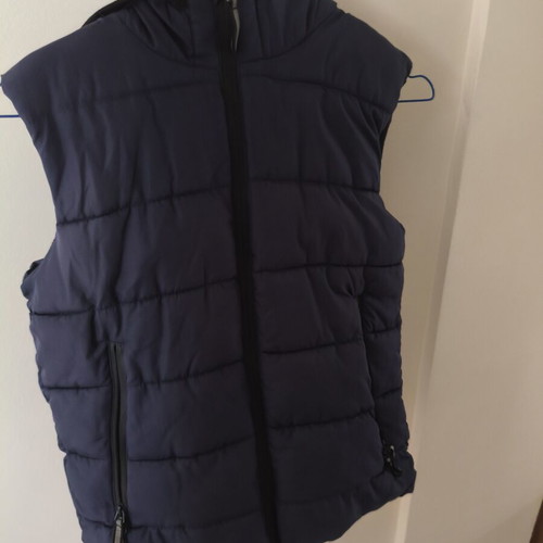 Children's vest with hood and pockets like new, size 146 cm, blue