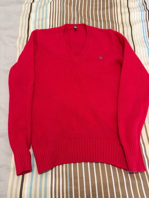 Benetton κόκκινο πουλόβερ σαν καινούργιο, πολύ μαλακό, μέγεθος S