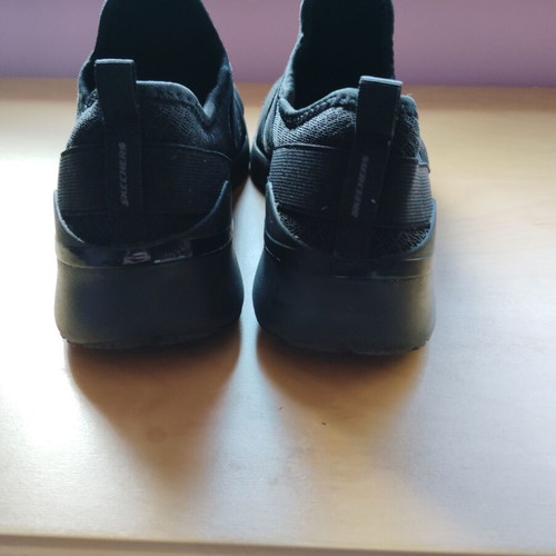 Skechers sneakers size 41 like new, black sports