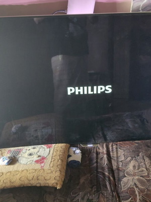 Philips 52" Smart TV 4K Ultra HD Android like new