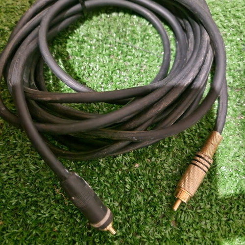 RCA audio/video cable 6m with gold-plated connectors like new