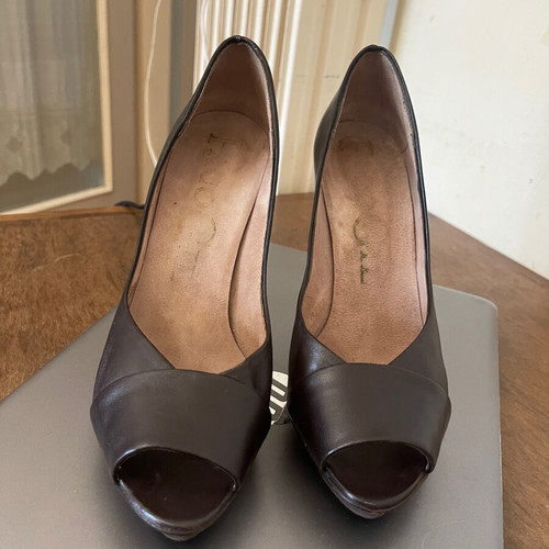 Branded Leather Pumps Used Size 37.5 With Stable 11 cm Heel