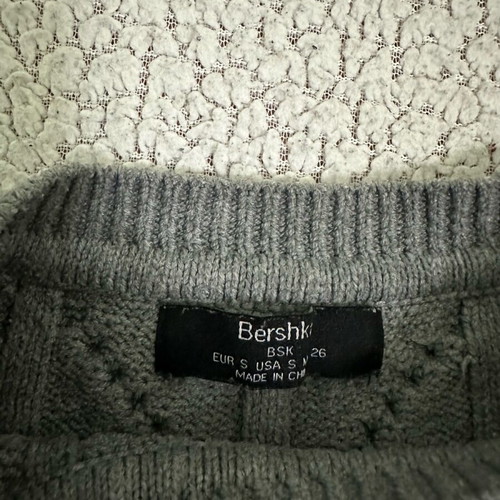 Bershka gray pullover with cable pattern like new