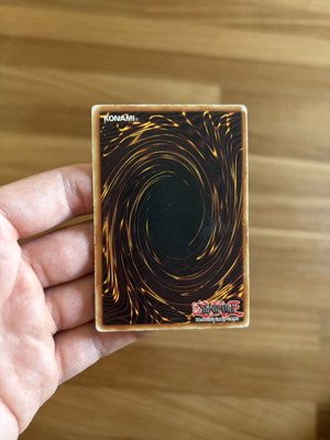 Yugioh Red-Eyes Black Metal Dragon card