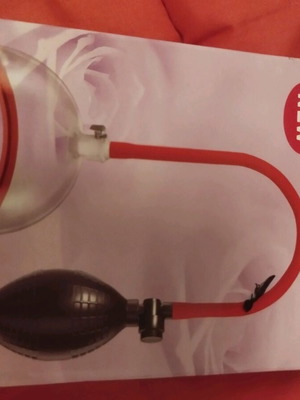 Vagina pump sex toy like new