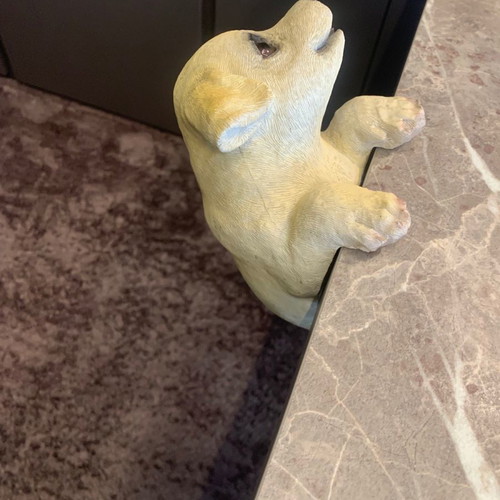 Decorative dog new for table, desk, railing, fence