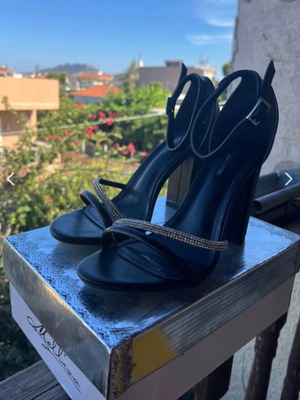 Melissa black sandals with rhinestones size 38 like new