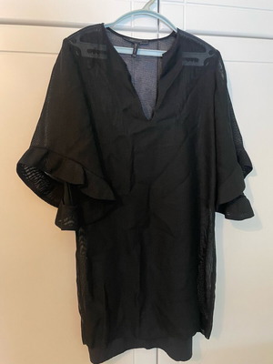 Black short mesh dress like new BCBG Max Azria