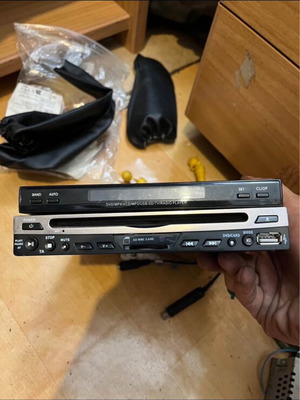 BMW E46 source with screen used