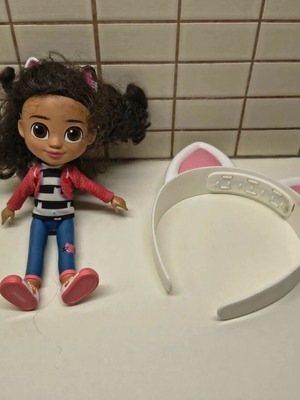Gabby Dollhouse Doll with Sound Headband Ears like new