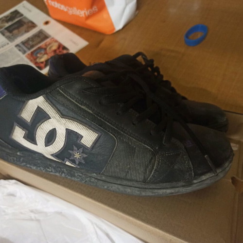 DC men's sneakers used size 41, black-purple