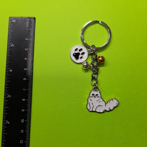Keychain white cat paw new