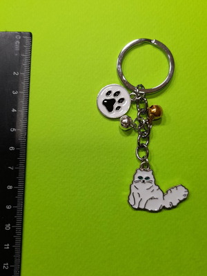 Keychain white cat paw new