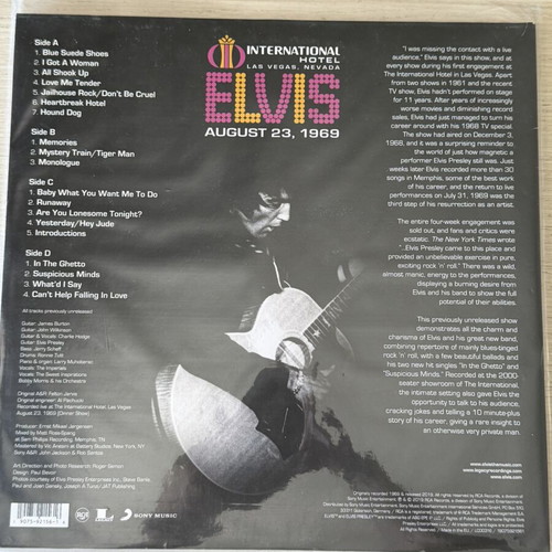 Elvis LP record like new