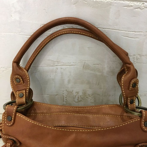 Guy Laroche leather shoulder bag like new, brown