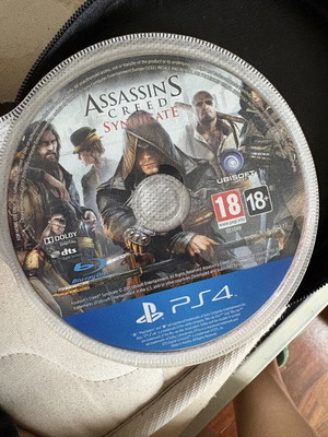Assassin’s Creed Syndicate PS4 game used, case missing