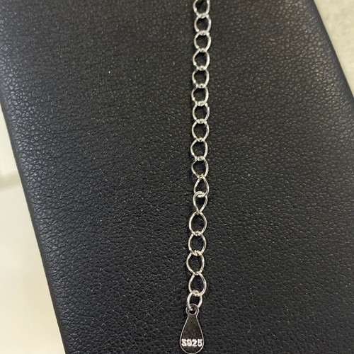 Silver pendant with 925 chain and cross with stones new