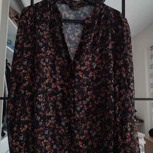 Semi-transparent shirt like new, black, size L