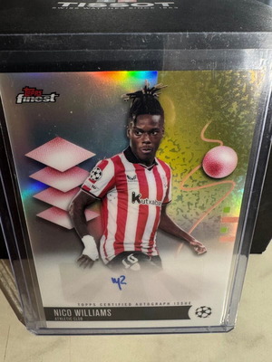 Nico Williams 2025-26 Topps Finest UEFA Club Competition αυτόγραφη κάρτα