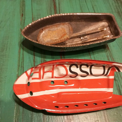 Tin pat pat boat collectible from the 60s