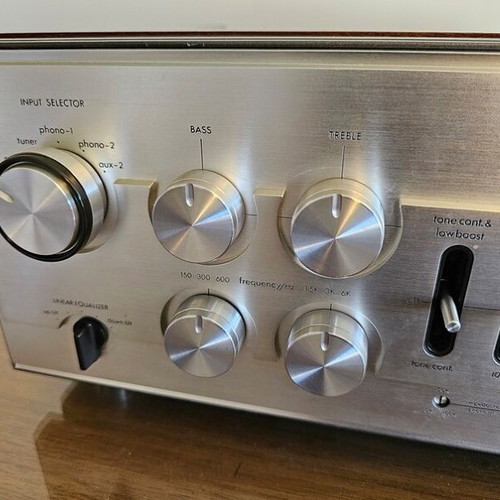 Luxman L100 amplifier like new