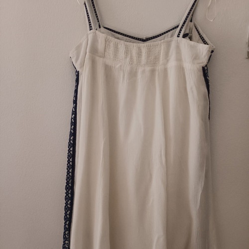 Short dress like new with blue details