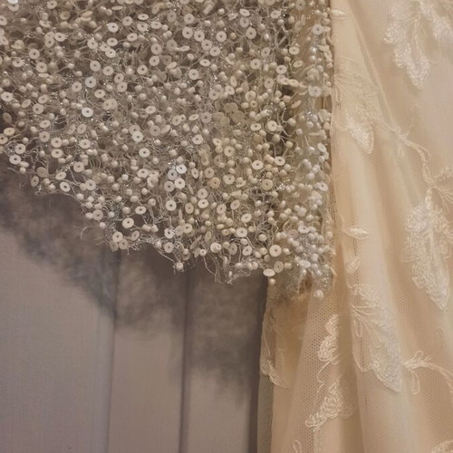 Wedding dress like new, empire line, ivory tones, Gor Factory