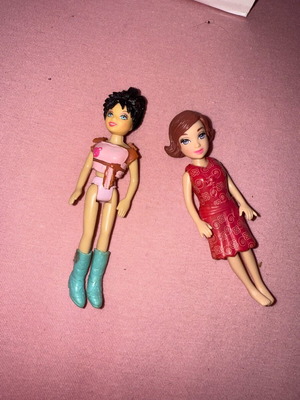 Πακέτο νέων κούκλων Polly Pocket