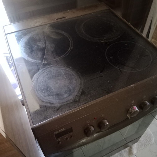 Pitsos ceramic stove used, needs oven and hob resistance replacement