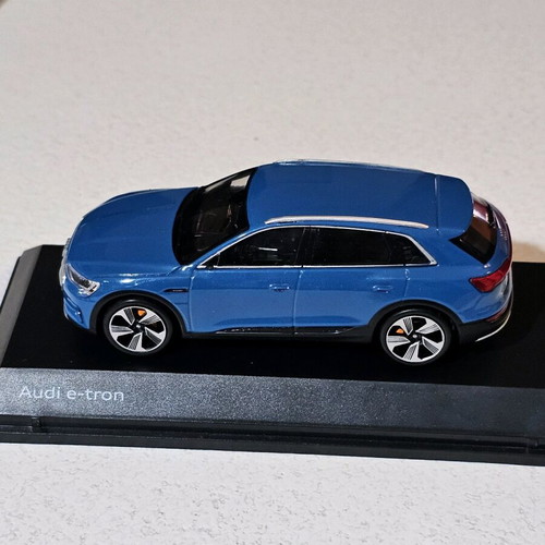 Audi E-Tron model Spark 1:43 used, collectible