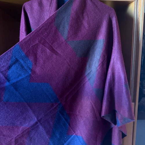 Cape coat new, large burgundy and blue without belt