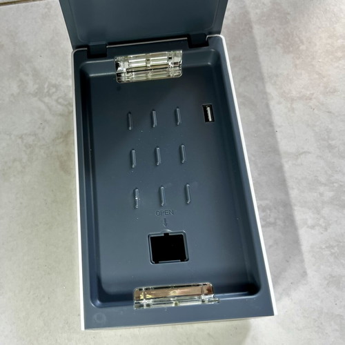 Technaxx TX-148 UV Anti-Virus Disinfection Box like new with wireless charger