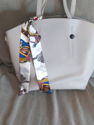 Fragola double bag with scarf like new, gray