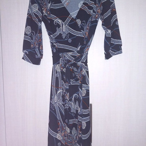 Dresses size S like new, pack of 12 pieces
