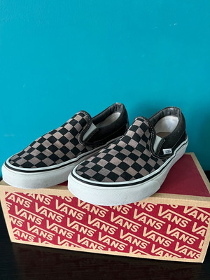 Vans Slip On like new, size 38