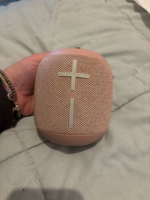 Ultimate Ears Wonderboom 2 speaker like new, waterproof, with Bluetooth