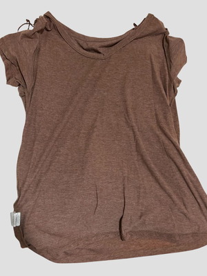T-shirt used brick color size Medium Primark