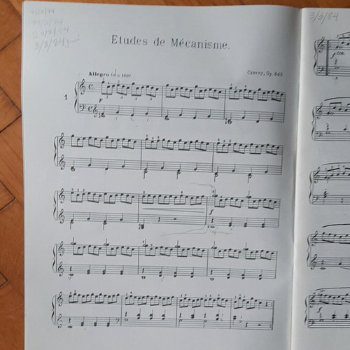 Czerny 30 Etudes de Mecanisme Opus 849 piano book used