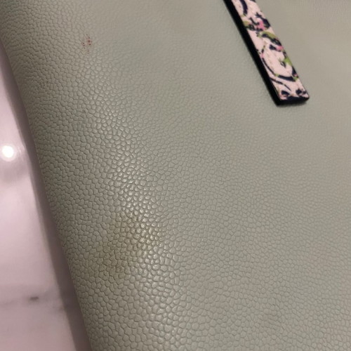 Axel shoulder bag used, mint color with large capacity