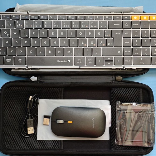 ProtoArc XKM01 Foldable Wireless Keyboard and Mouse New