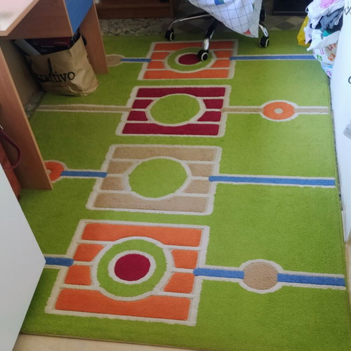Rug like new, 2.32 x 1.58 m, vibrant colors