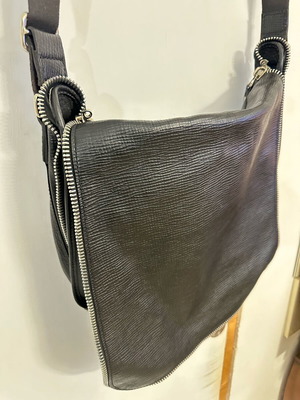 Leather black messenger bag crossbody like new branded with zipper