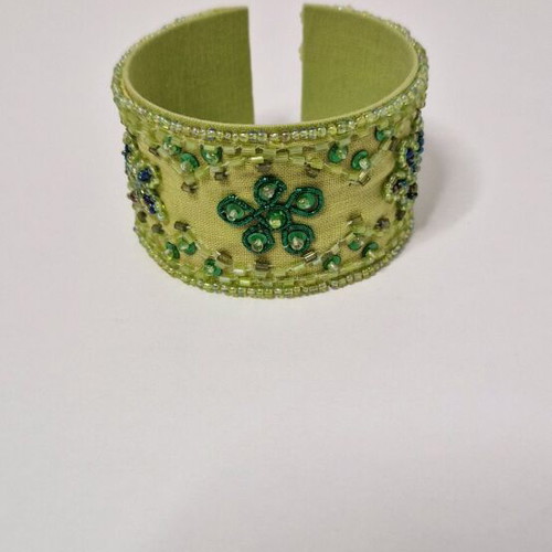 Green linen bracelet with beads new, Alfaparf Milan