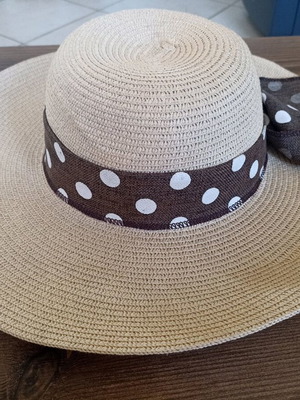Straw hat like new, size 57