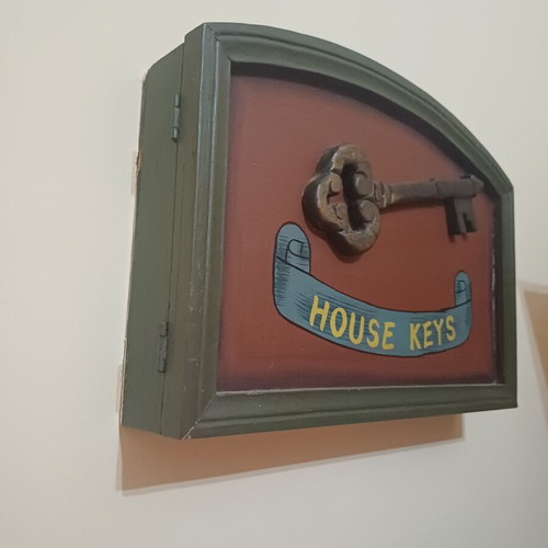 Vintage wooden wall key holder "House Keys" handmade style