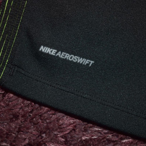 Nike Training Shirt Midlayer Aeroswift Drill Strike like new, size M, black and green