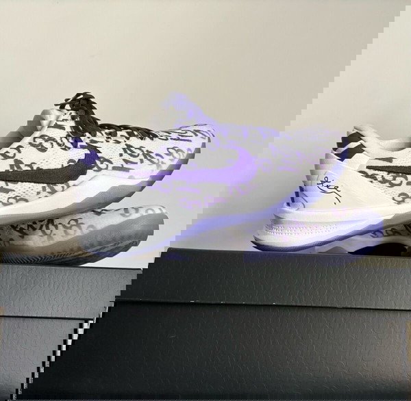 Kobe 8 court purple